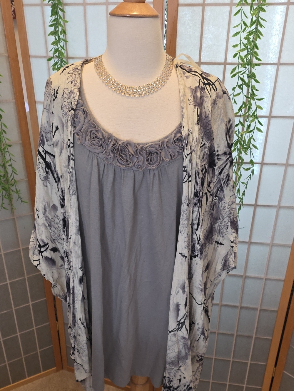 Cato Gray Rosette-Trim Layered Floral Cardigan